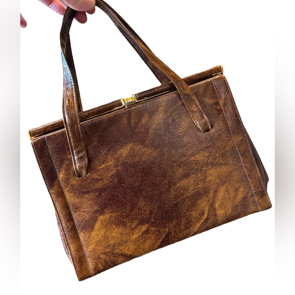Elegant Vintage 1950s A frame leather handbag, top handle purse, whisky